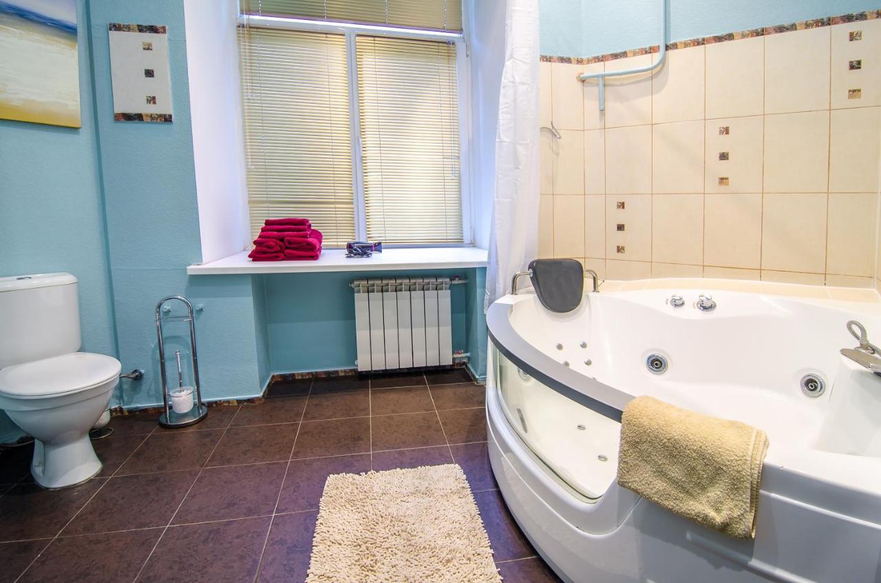 קייב Apartment At Malaya Zhytomyrska 5 מראה חיצוני תמונה