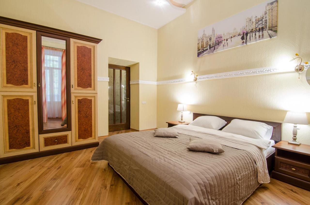 קייב Apartment At Malaya Zhytomyrska 5 מראה חיצוני תמונה