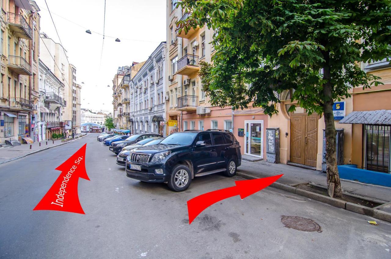 קייב Apartment At Malaya Zhytomyrska 5 מראה חיצוני תמונה
