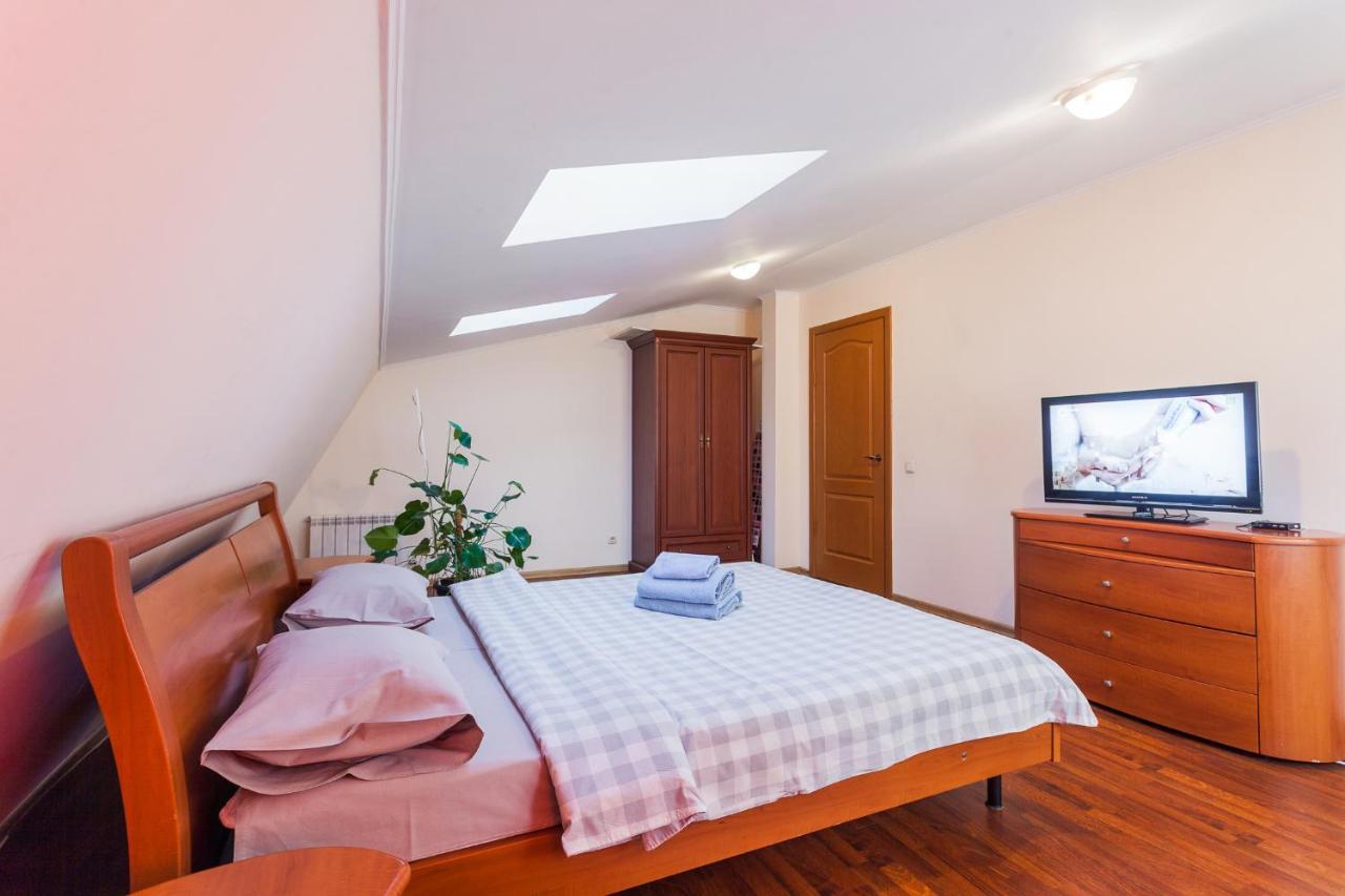 קייב Apartment At Malaya Zhytomyrska 5 מראה חיצוני תמונה